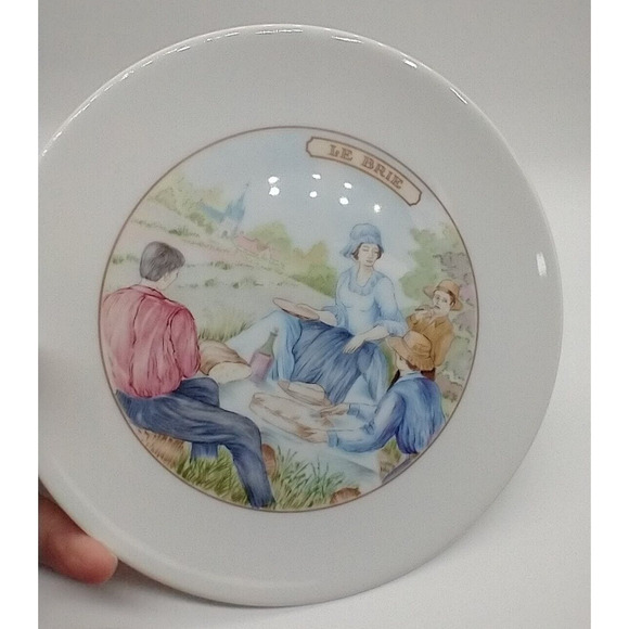 APILCO France Porcelain Plates Set/3 Cheese Motif Brie Roquefort Reblochon 7" - Picture 3 of 11